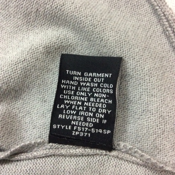 GRAY ASYMMETRICAL TUNIC SWEATER - Picture 8 of 10